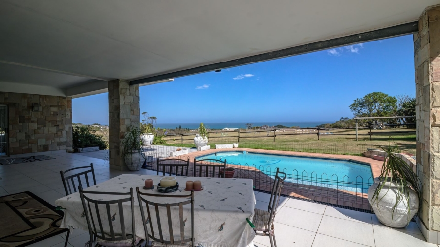 5 Bedroom Property for Sale in Sunrise On Sea Eastern Cape